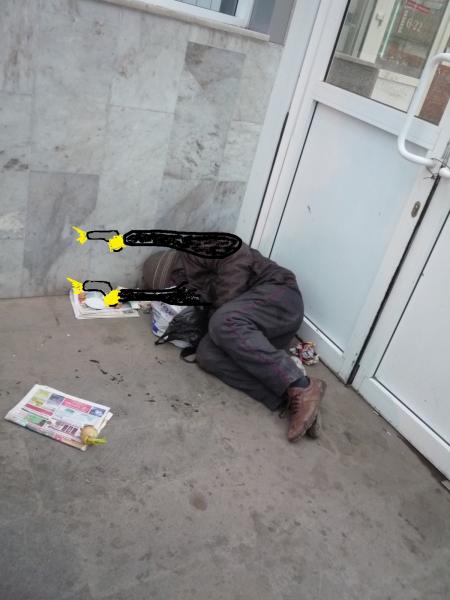 Homeless_man_in_Cheboksary.JPG